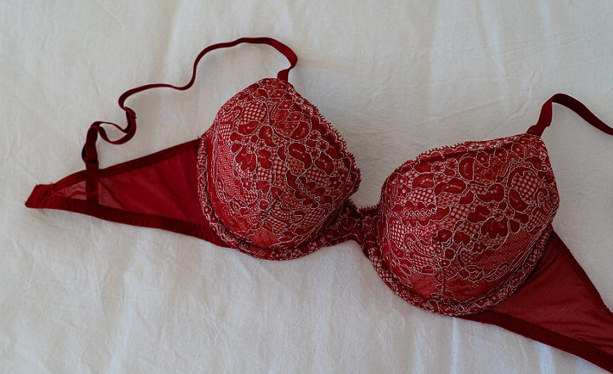 What Type of Bra Should You Wear after Breast Augmentation?